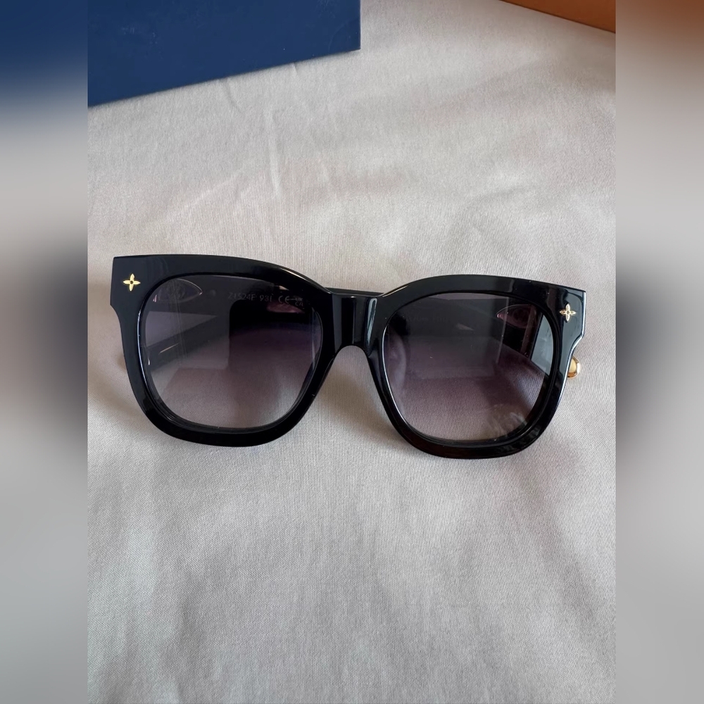 Louis Vuitton Clash Square Sunglasses